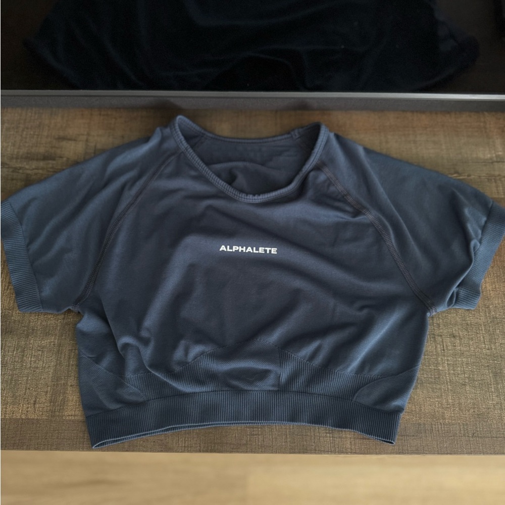 Alphalete cropped top navy blue \ ALSO SELLING MATCHING SHORTS in Closet.
